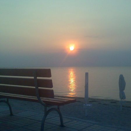 Hotel Achillion Makrygialos Buitenkant foto