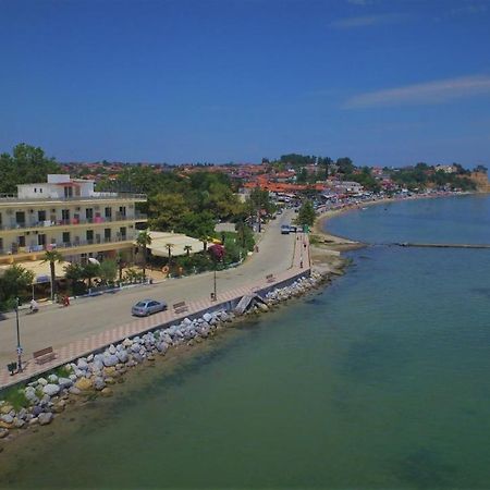 Hotel Achillion Makrygialos Buitenkant foto