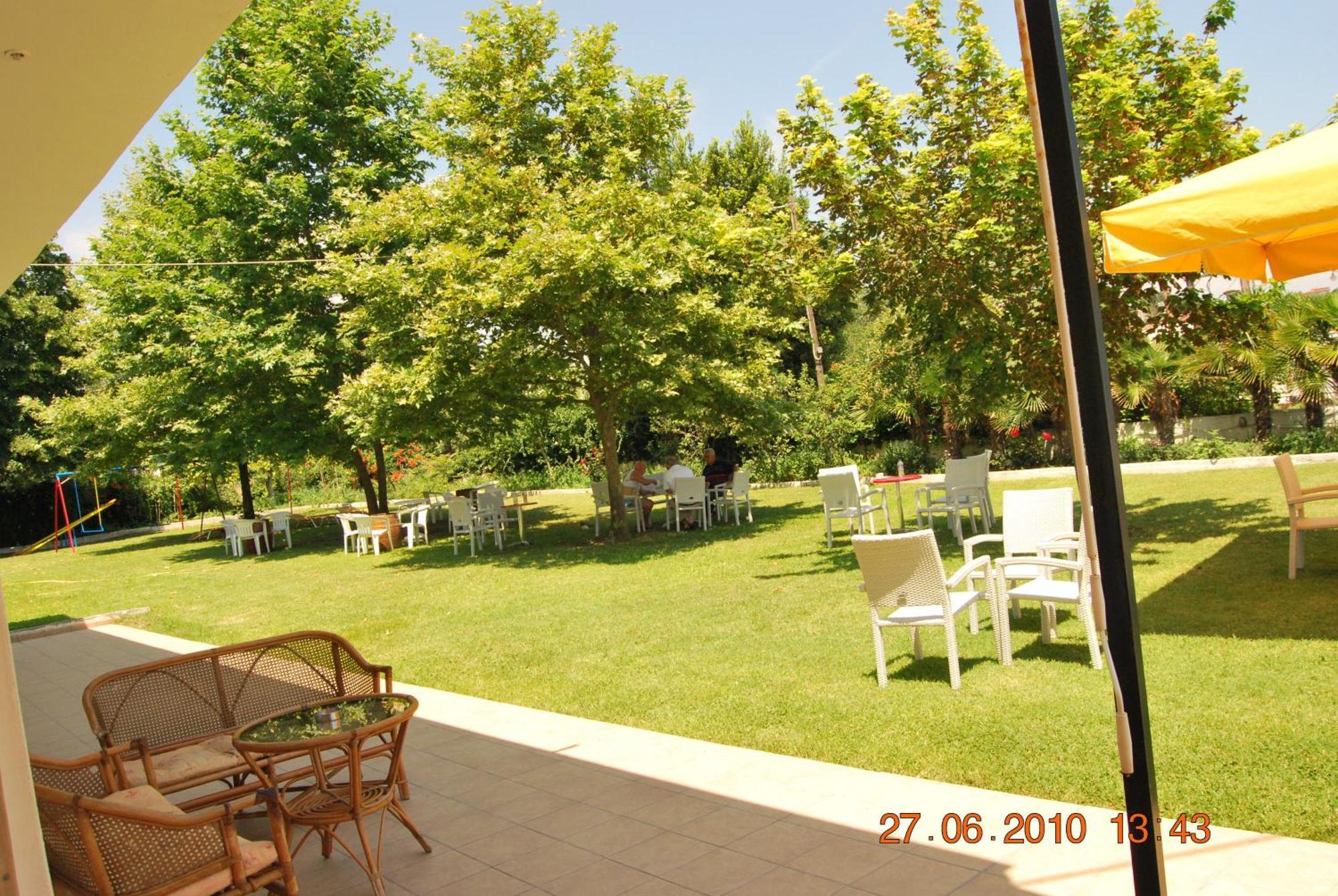 Hotel Achillion Makrygialos Buitenkant foto