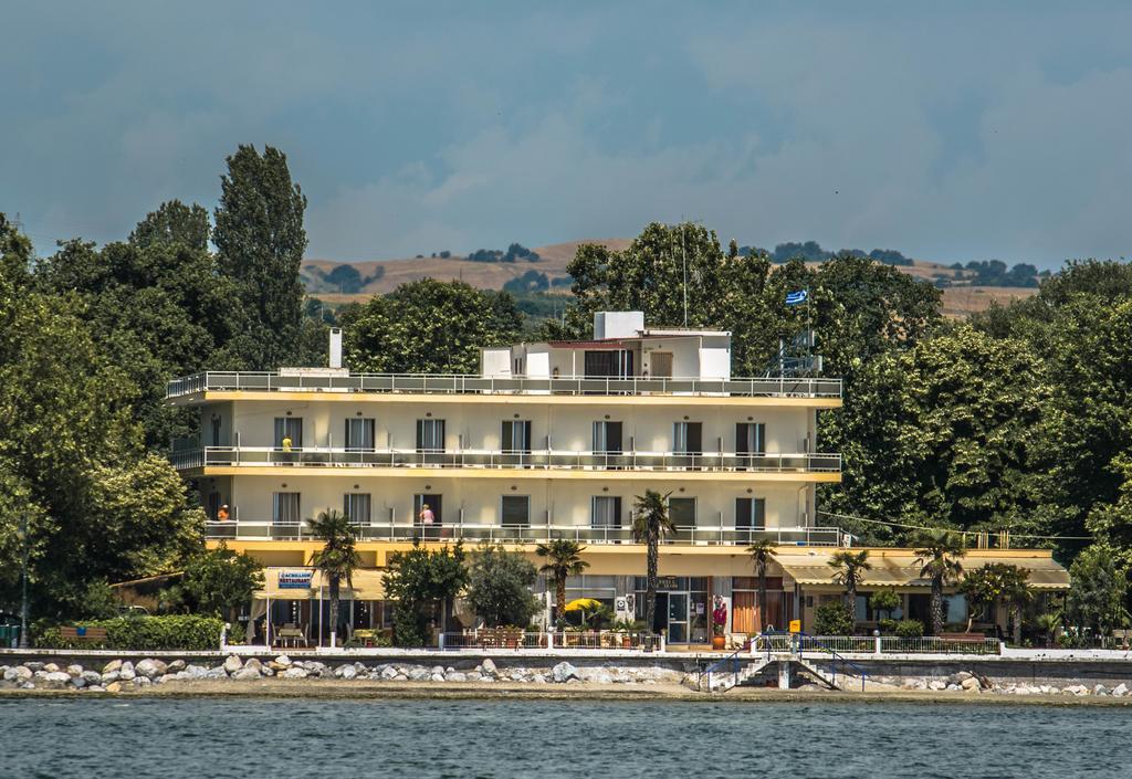 Hotel Achillion Makrygialos Buitenkant foto