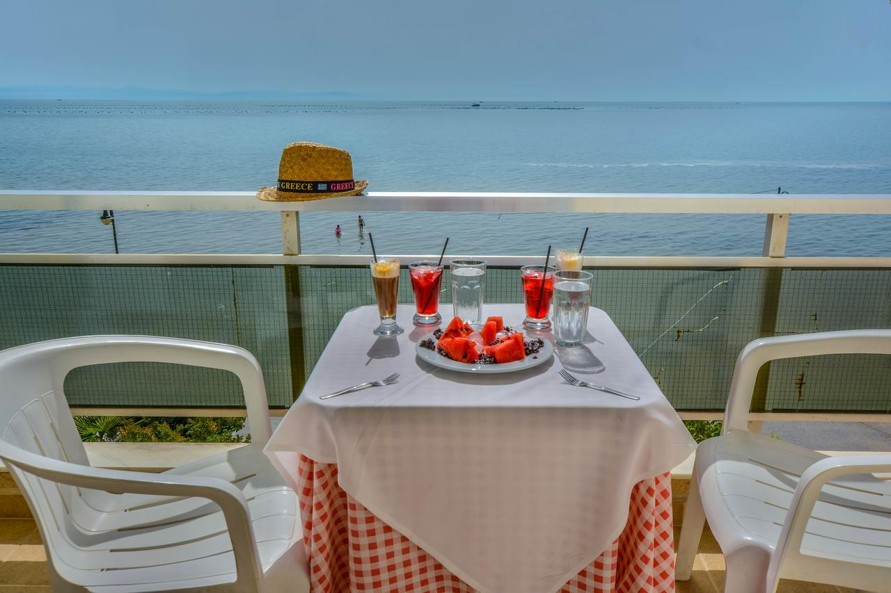 Hotel Achillion Makrygialos Buitenkant foto