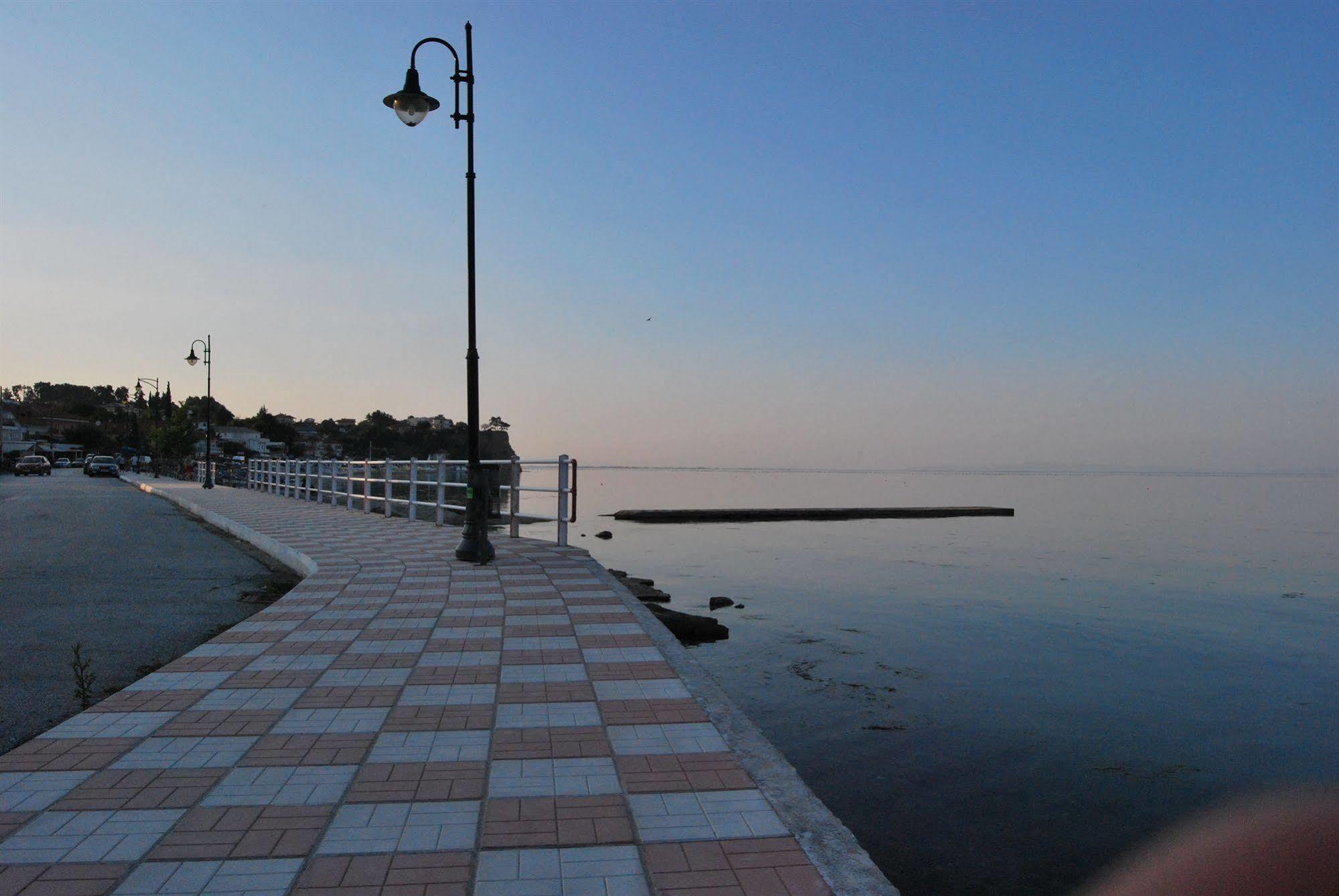 Hotel Achillion Makrygialos Buitenkant foto
